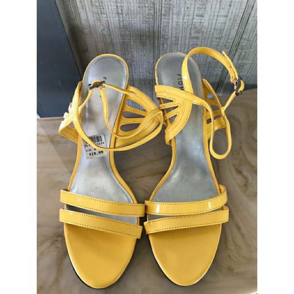 Fioni Yellow Heels